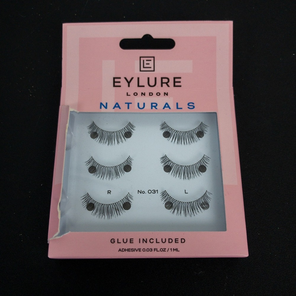 Eylure Naturals False Eyelashes Womens Black No. 031 3-Pair Multipack W/ Glue‎